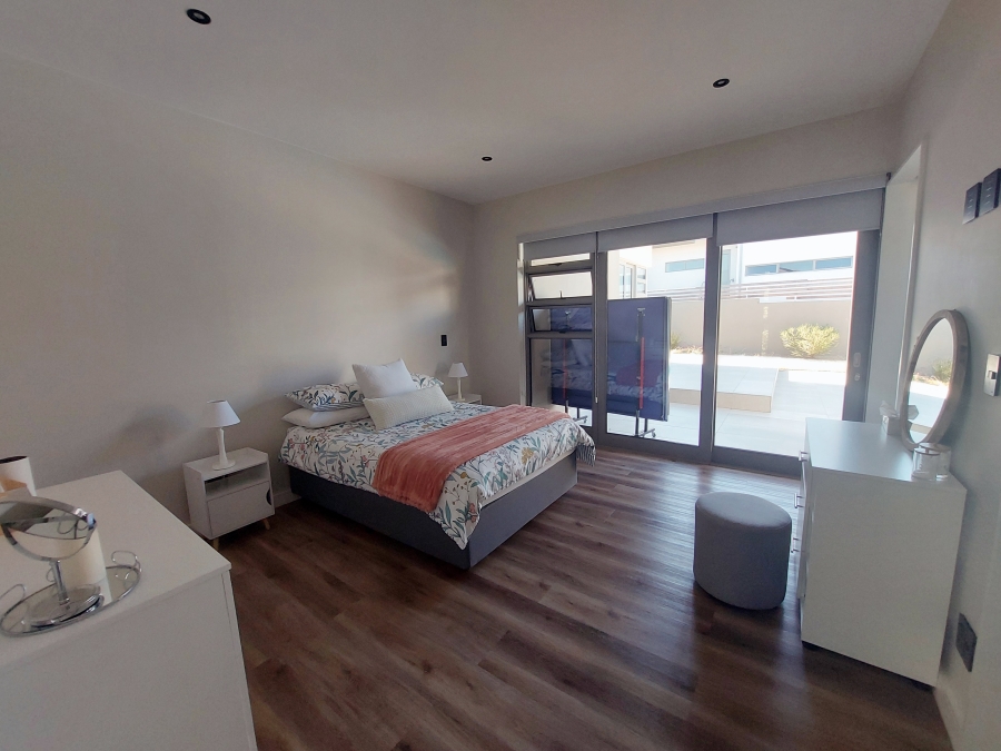 4 Bedroom Property for Sale in Oubaai Western Cape